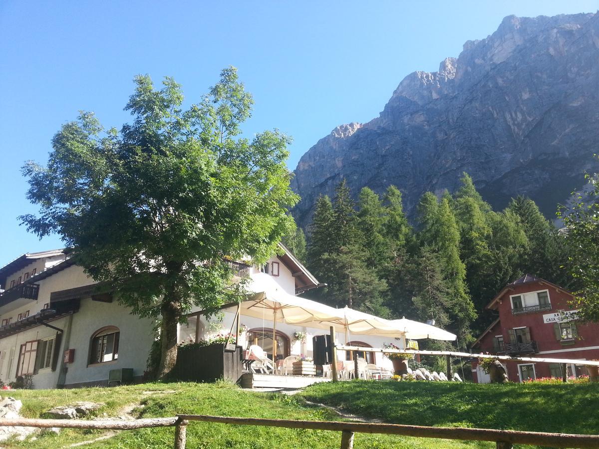 Hotel Fiames Cortina dʼAmpezzo Dış mekan fotoğraf