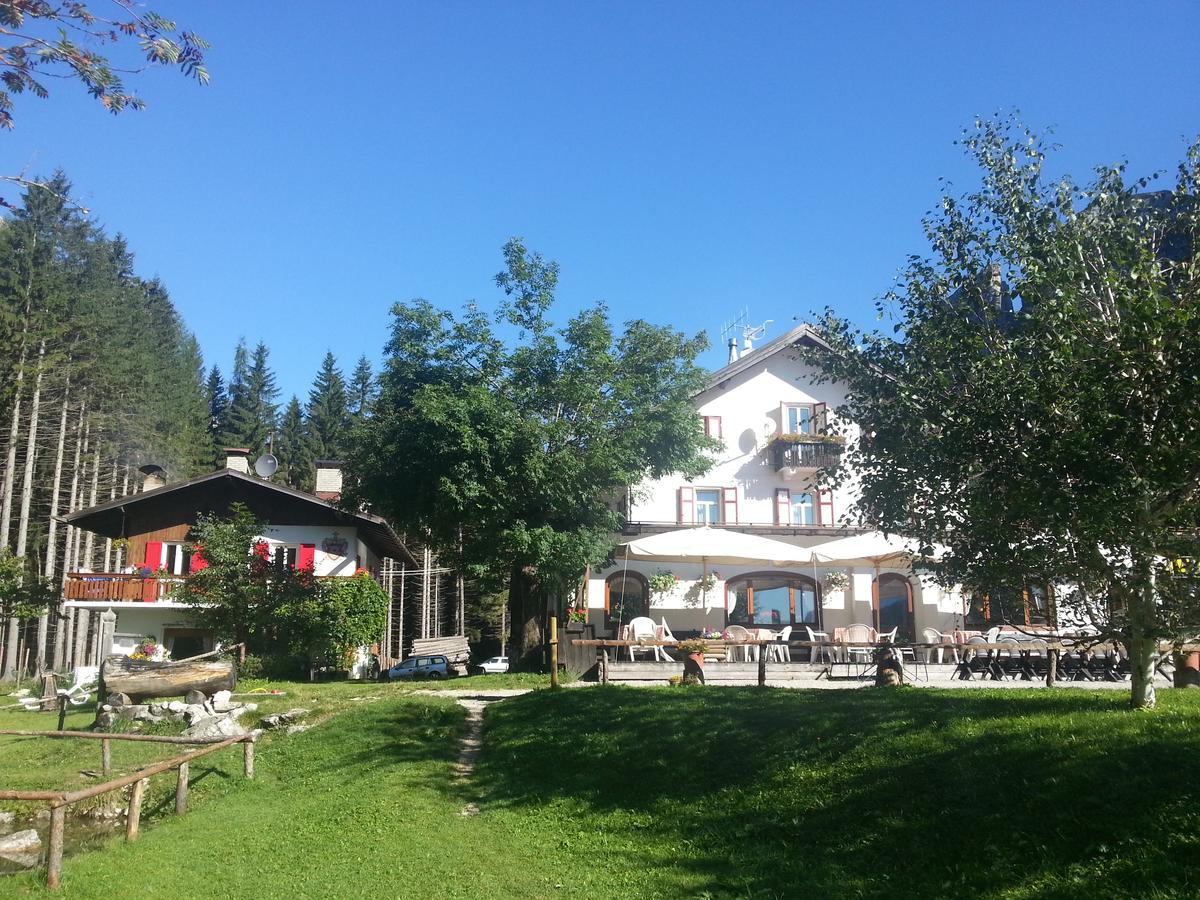Hotel Fiames Cortina dʼAmpezzo Dış mekan fotoğraf
