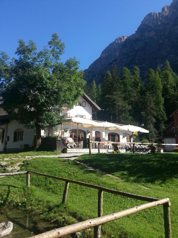 Hotel Fiames Cortina dʼAmpezzo Dış mekan fotoğraf