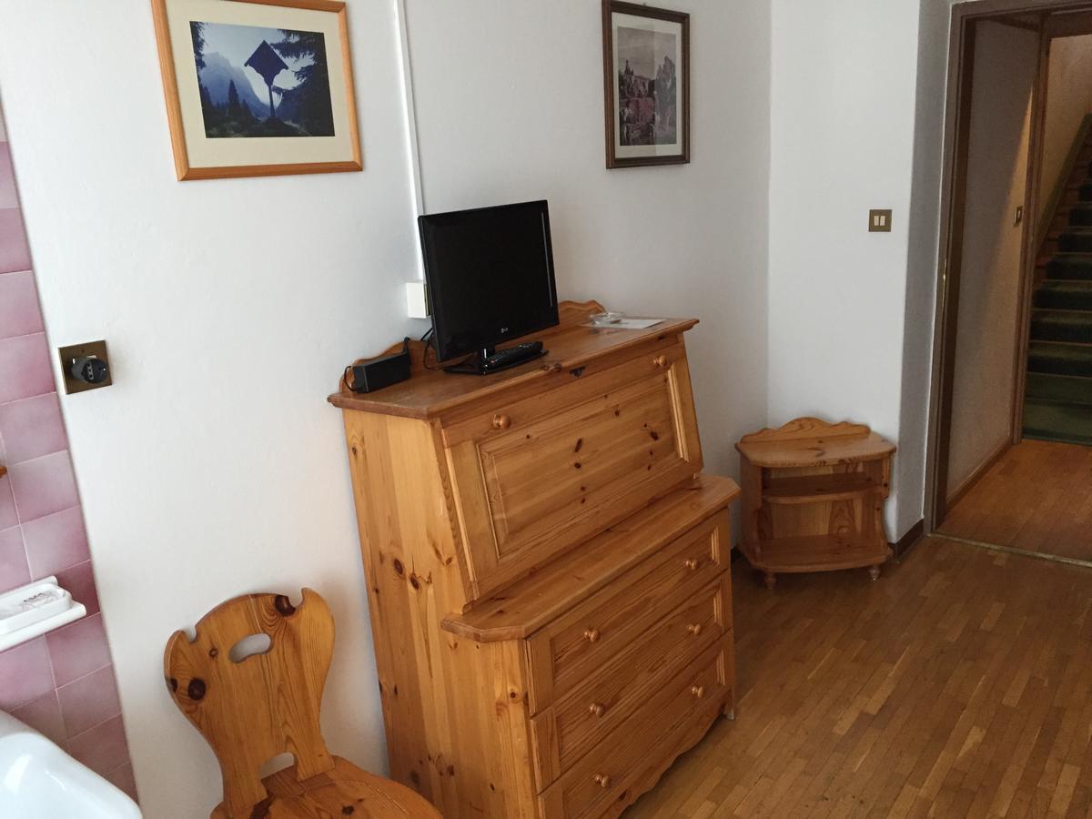 Hotel Fiames Cortina dʼAmpezzo Dış mekan fotoğraf