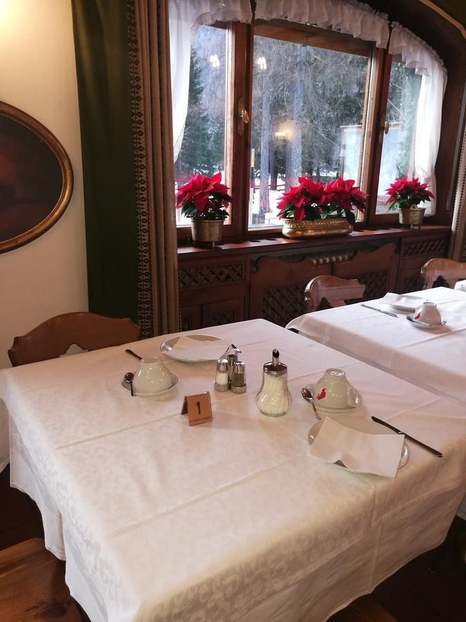 Hotel Fiames Cortina dʼAmpezzo Dış mekan fotoğraf