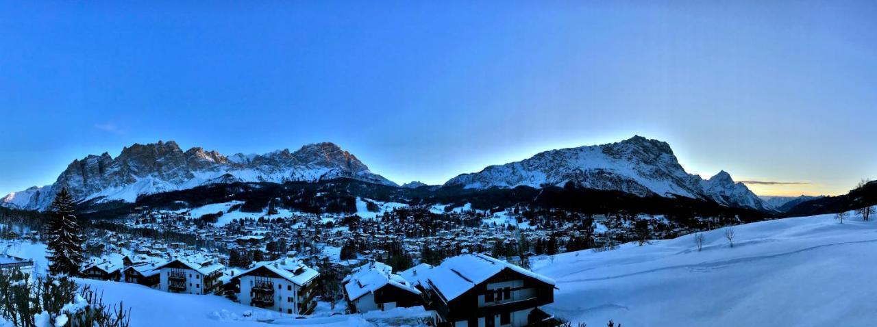 Hotel Fiames Cortina dʼAmpezzo Dış mekan fotoğraf